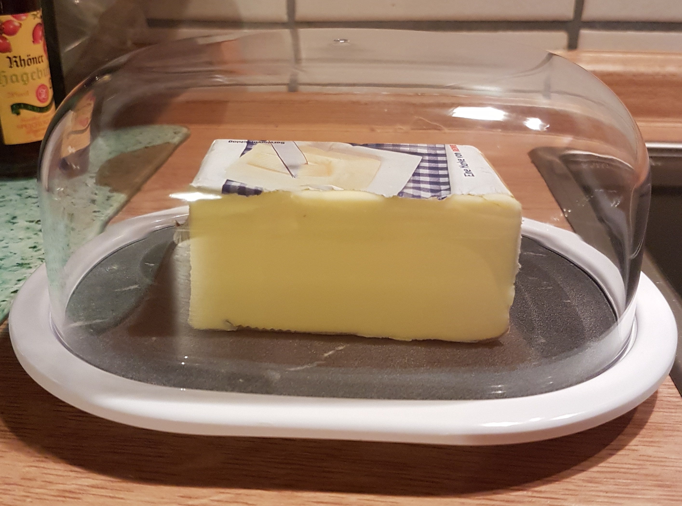 zak-osmos-butterdose-mit-butter